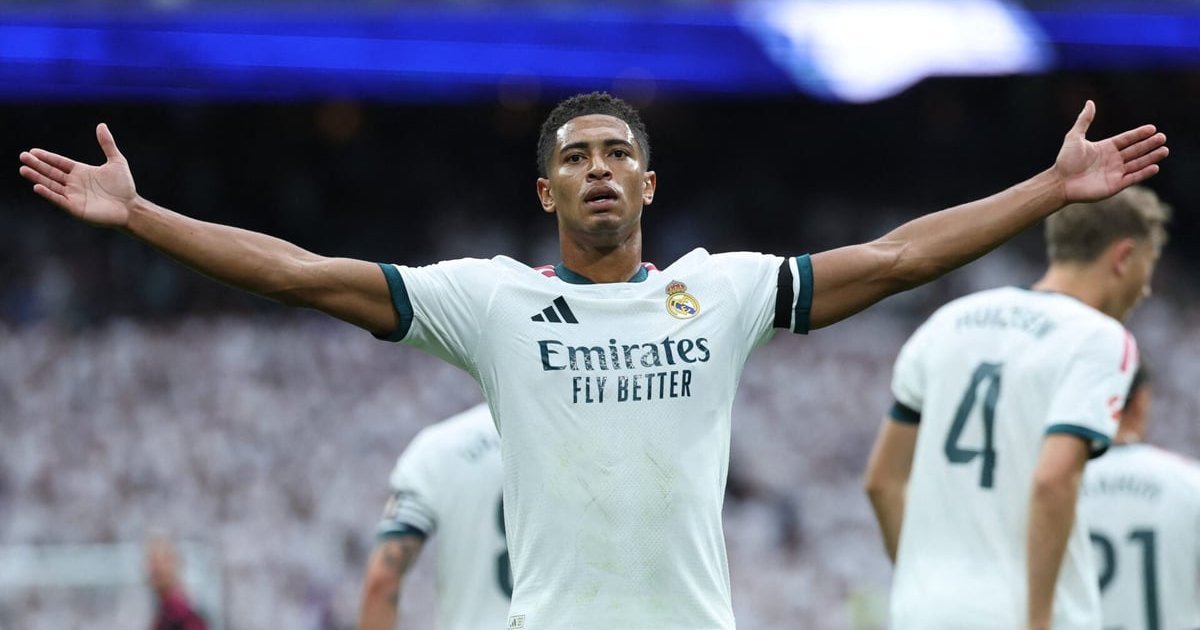 Bellingham comemora o primeiro gol do Real Madrid contra o Málaga pela La Liga