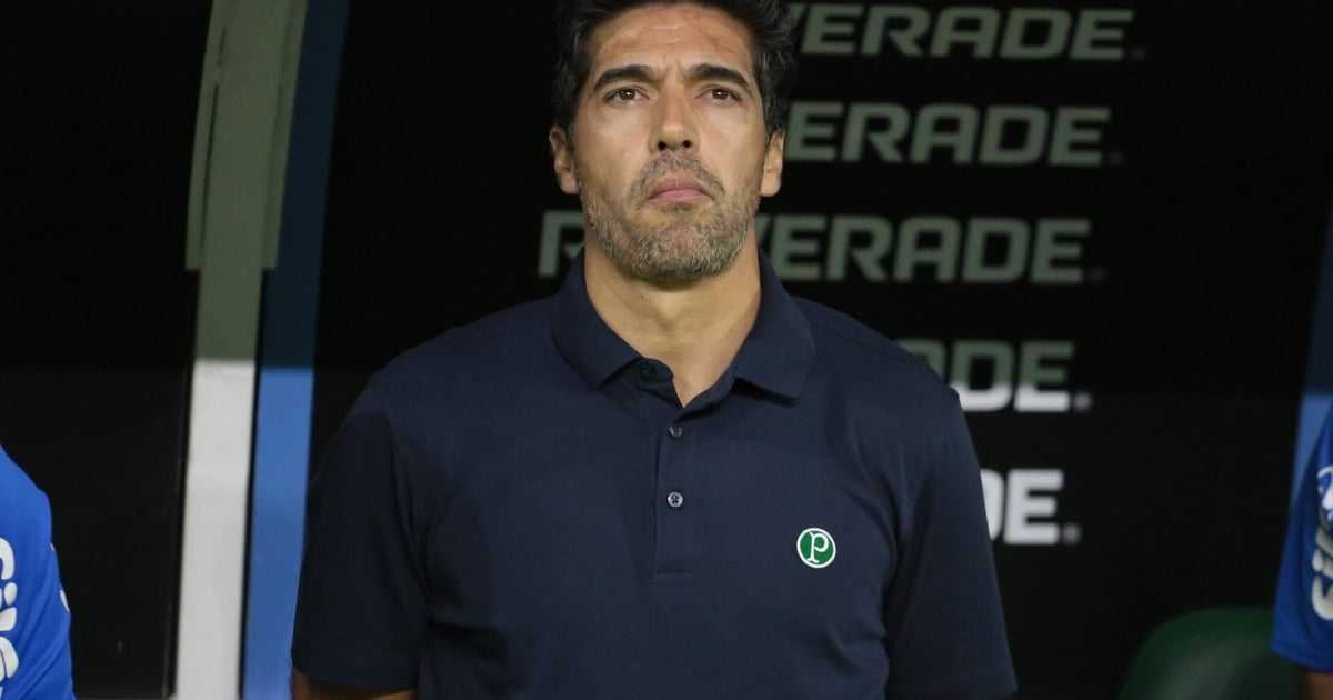 Abel Ferreira, técnico do Palmeiras, suspenso por dois jogos pelo STJD no Brasileirão