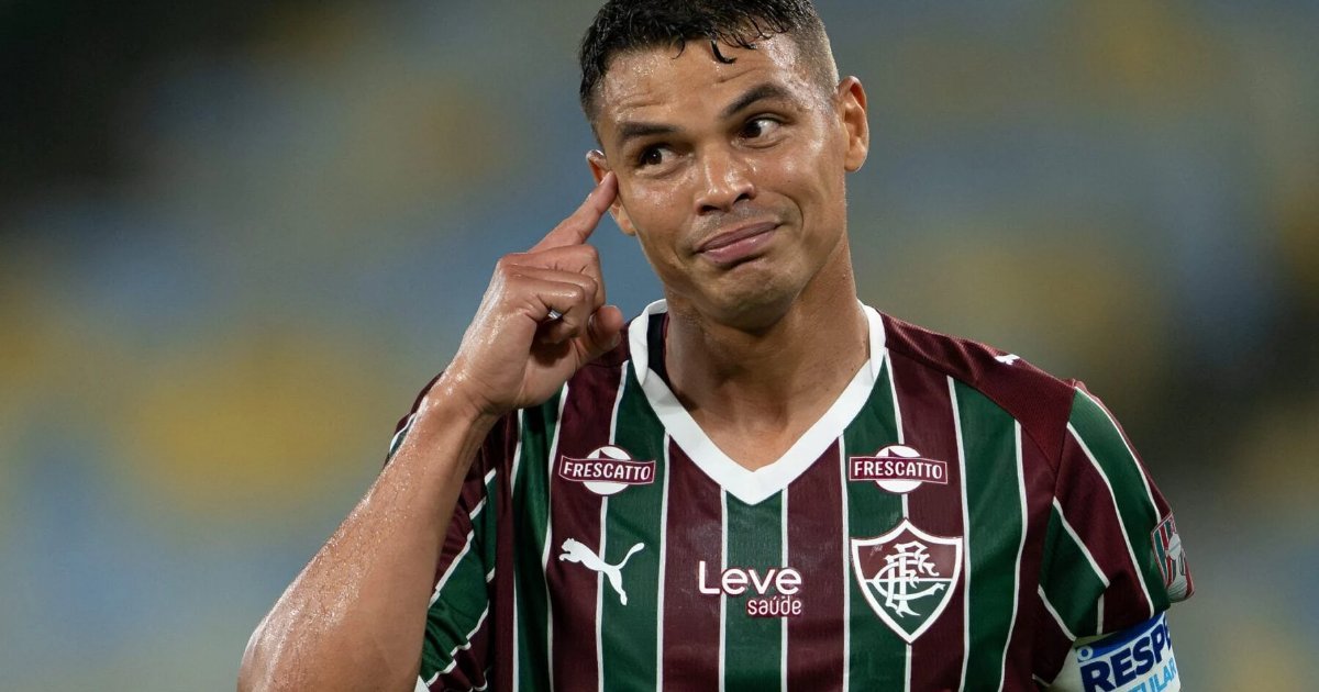 Thiago Silva em campo pelo Fluminense na vitoria sobre o Platense pela Libertadores