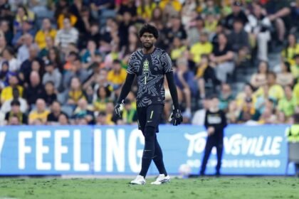 Hugo Souza em ação pelo Brasil no amistoso contra a Austrália em Townsville