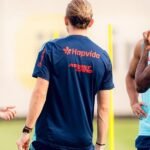 Wallace Yan ao lado de Filipe Luís no Flamengo antes de assinar com o RB Bragantino